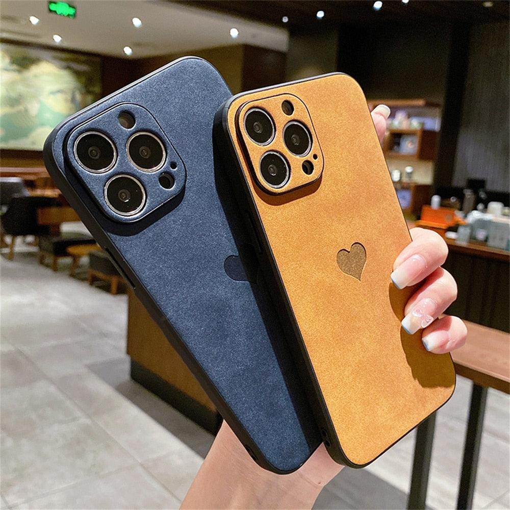 Cute Love Heart Leather Phone Case Soft Shockproof Case for Women Fashion Love Heart Leather Phone Case For iPhone 13 12 11 Pro Max X XR XS Max Camera Protection Soft Back Phone Cover For Couples