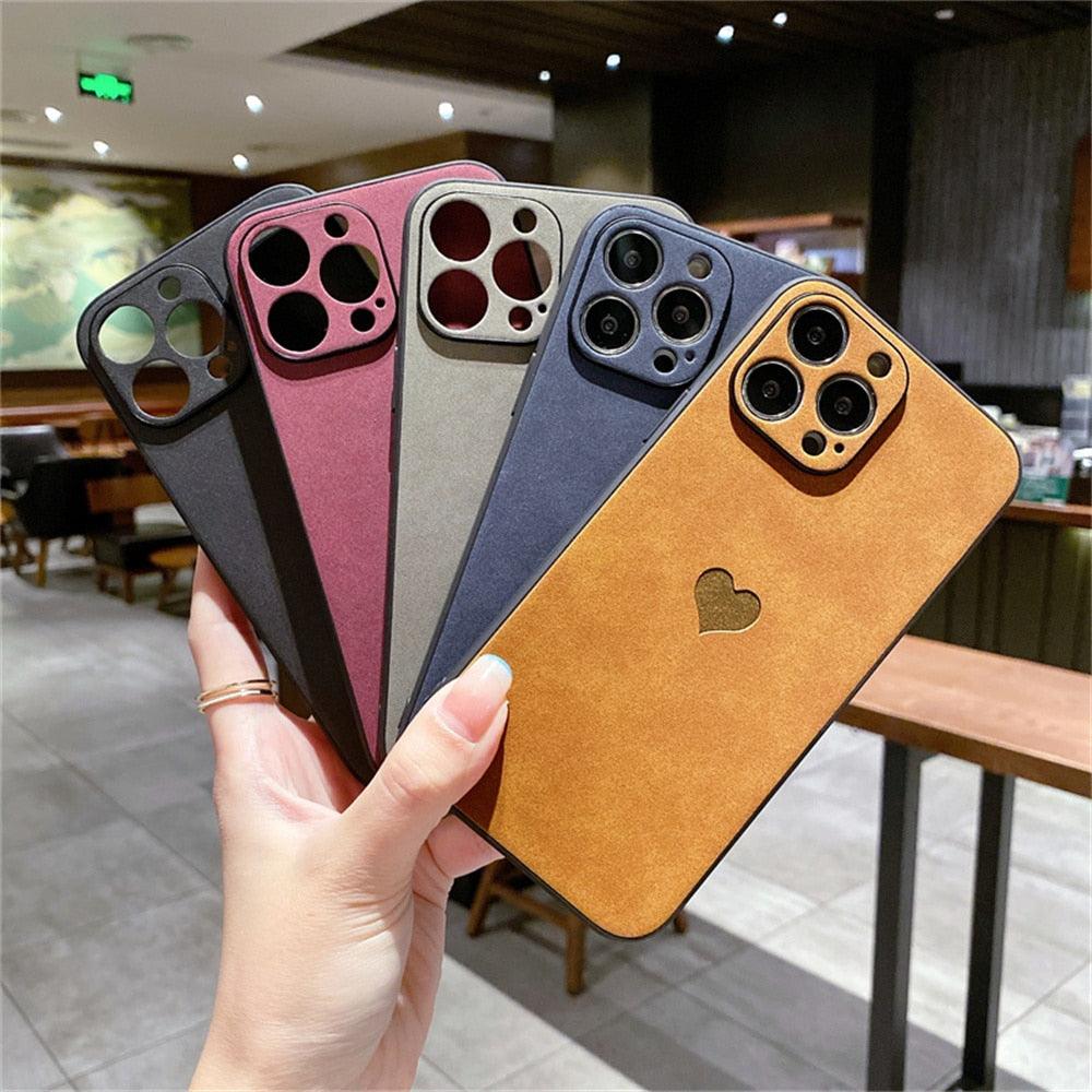 Cute Love Heart Leather Phone Case Soft Shockproof Case for Women Fashion Love Heart Leather Phone Case For iPhone 13 12 11 Pro Max X XR XS Max Camera Protection Soft Back Phone Cover For Couples