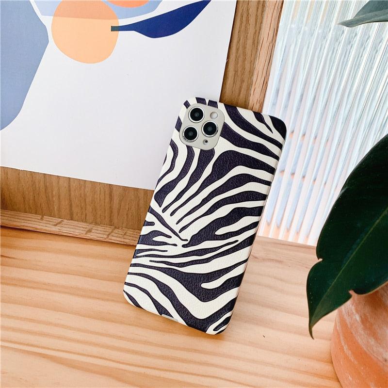 Luxury Leather Black White Zebra Pattern Phone Case for iPhone 13 12 11 14 Pro Max Xs Xr 7 14 plus Anti-fall Soft Silicone Back Cover Soft Slim Thin Luxury Shockproof Shiny Case for Girls and Women Zebra Print iPhone Case