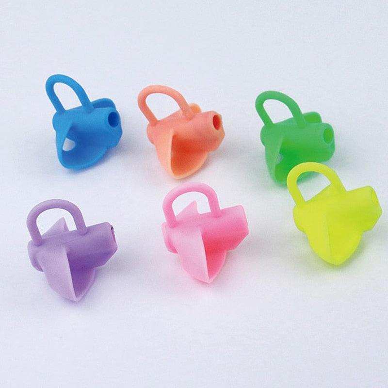 15 Pcs School Students Writing Pencil Pen Holder Children Kids Learning Practice Silicone Pen Aid Grip Posture Correction Device Ergonomic Grip Aid Writing Tool Posture Correction