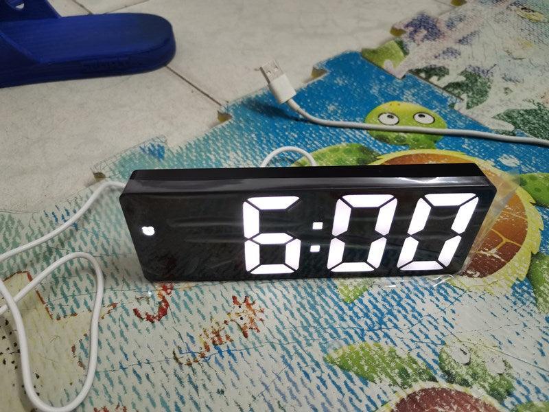 Acrylic/Mirror Alarm Clock LED Digital Clock Voice Control Snooze Time Temperature Display Night Mode Digital Alarm Clock, LED Bedside Clock with 6-Level Brightness Dual Alarm Adjustable Volume with 3 Alarm Sound Alarm Clock for Bedroom Office