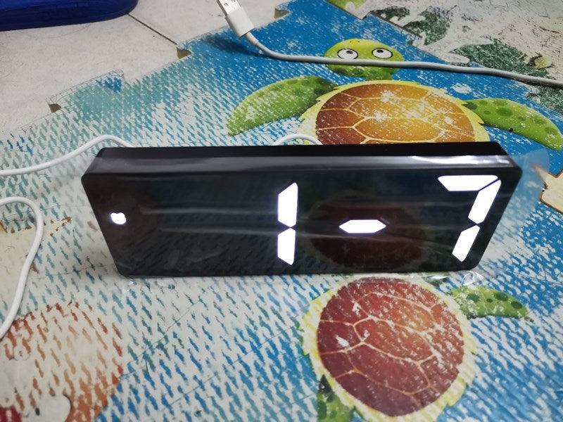 Acrylic/Mirror Alarm Clock LED Digital Clock Voice Control Snooze Time Temperature Display Night Mode Digital Alarm Clock, LED Bedside Clock with 6-Level Brightness Dual Alarm Adjustable Volume with 3 Alarm Sound Alarm Clock for Bedroom Office