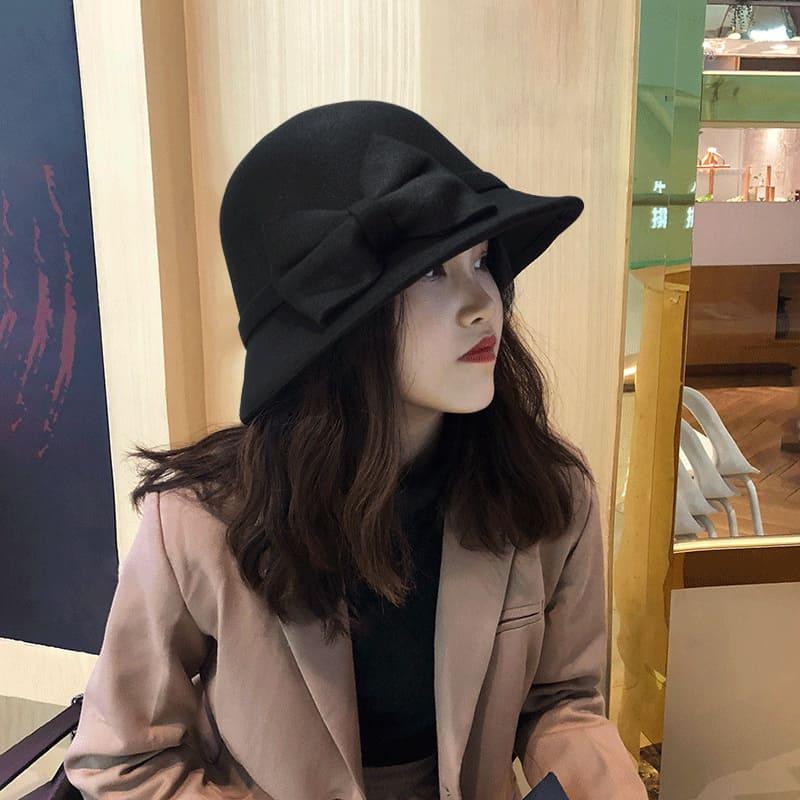 Autumn Winter Polyester Flat Top Hat For Women's Luxury Wide Fedora Hat Jazz Cap Classic Wide Hat Women Comfortable Elegant Hat For Summer Classic Design