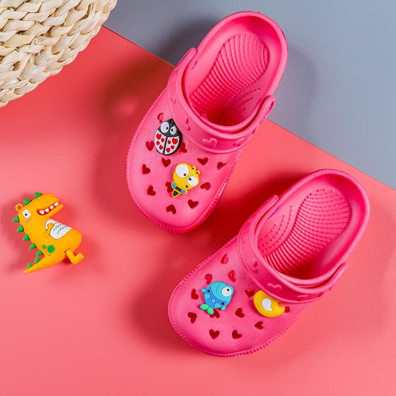 Baby Hole Shoes Summer New Children Nice Non-Slip Soft Floor Boys Girls Beach Sandals Clogs for Boys and Girls Non-Slip Breathable Kids Clogs Garden High Elasticity Kids Sandals Indoor Outdoor Waterproof Beach Sandals