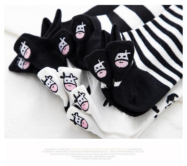 Black And White Embroidery Female Tide Socks Shallow Mouth Summer Cartoon Cow Cute Fashion Boat Socks Unisex Men And Women Cotton Ankle Socks