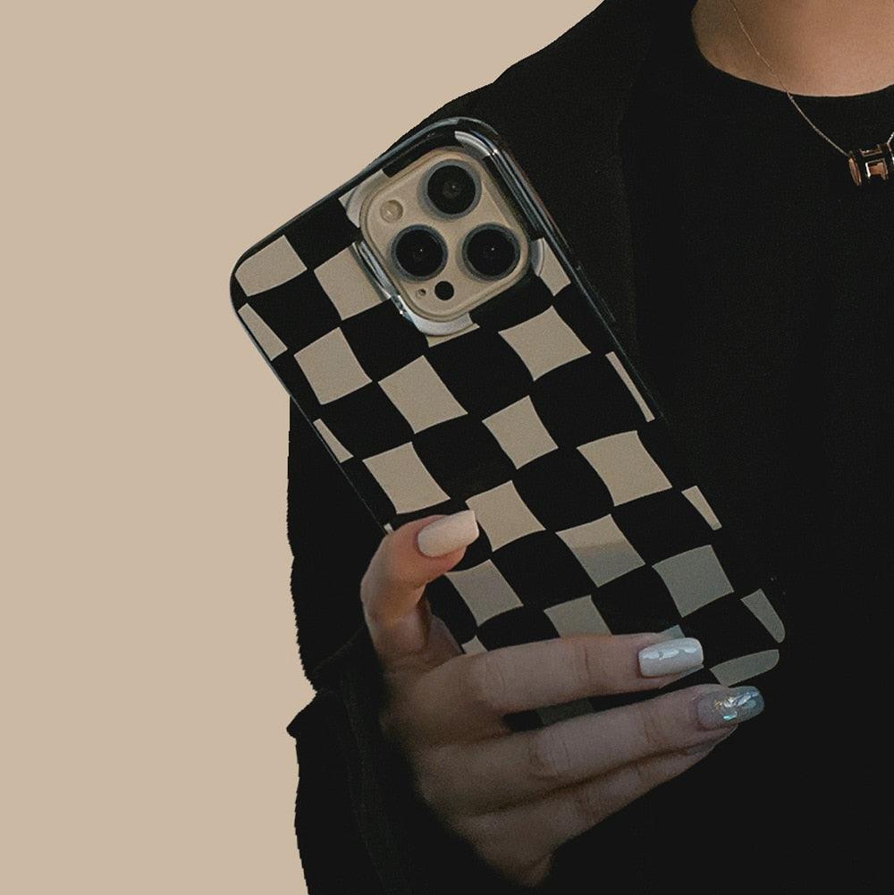 Black White Luxury Checkerboard Soft Phone Case For iPhone 14 13 12 11 Pro Max Mini X XR 7 8 Plus XS Shockproof Protective Cover Unisex Modern Phone Case Elegant Design