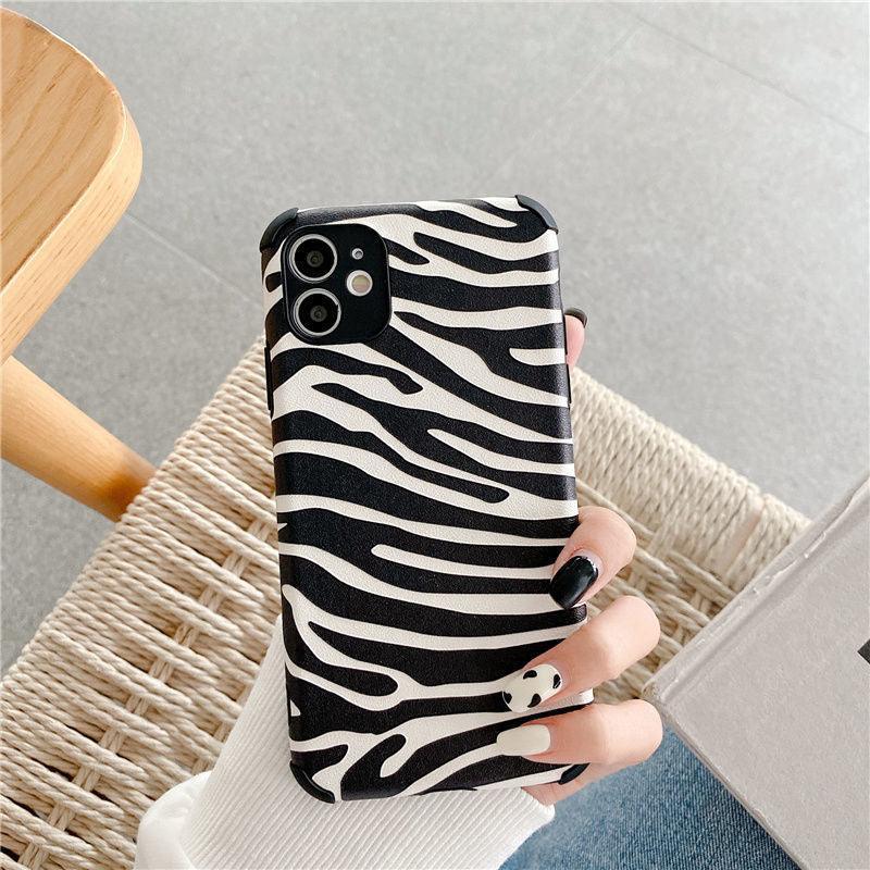 Black White Zebra Stripe Phone Case For iPhone 14 13 12 11 Pro Max XR Xs XSMax X 12 13 Mini 7 8 Plus Shockproof Soft Silicone Hard Back Scratch Resistant Cool Protective Cover