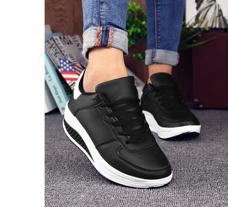 Black Women Sneakers Breathable Waterproof Ladies Sneaker Leather Casual Sport Casual Sports Flat Low Top Sneaker Lace-up Classic Girls Comfortable Women's Sneakers