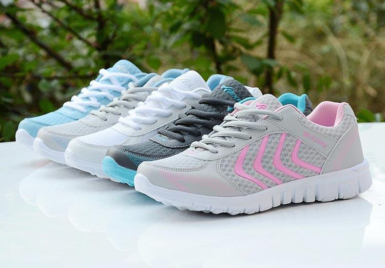 Breathable Fashion Women Sneakers White Women Casual Shoes Athletic Road Running Mesh Breathable Casual Sneakers Lace Up Comfort Sports Student Fashion Tennis Sneakers