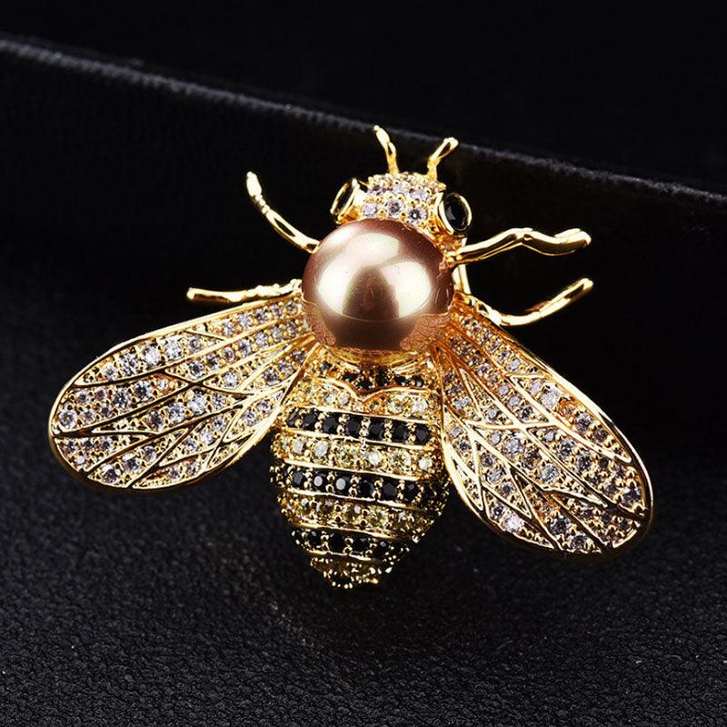 Charming Small Rhinestone Bee Brooch Luxury Insect Brooch Pin Elegant Everyday Comfortable Brooch Women Delicate Little Bee Brooches Lightweight Pin Brooch Jewelry Gifts For Girl