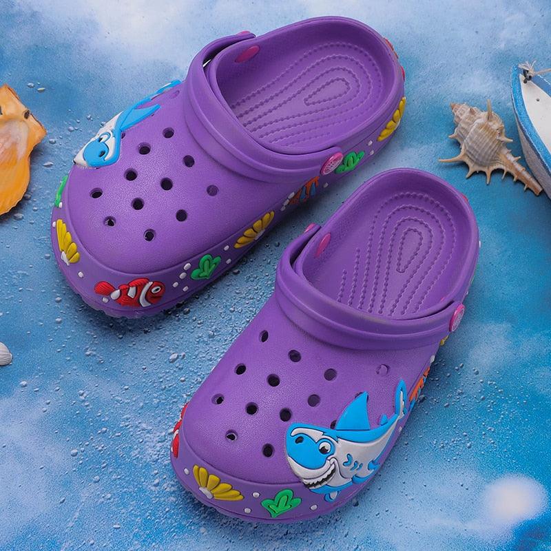 Children Summer Cartoon Sandals Quick-Dry Beach Kids Clogs Slippers Light-Weight Wear-Resistant Boy Girl Shoes Comfort Clogs Kids Slip On Garden Shoes Boys Lightweight Outdoor Beach Pool Slide Sandals