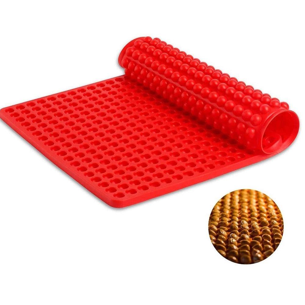 Circular Hole Silicone Grill Mat BBQ Mat Barbecue Roast Chicken Mat Baking Pan Mat Multifunctional Microwave Mat Table Placemat Pyramid Pan Non Stick Fat Reducing Silicone Baking Mat Oven Cooking Baking BBQ Mat Sheets