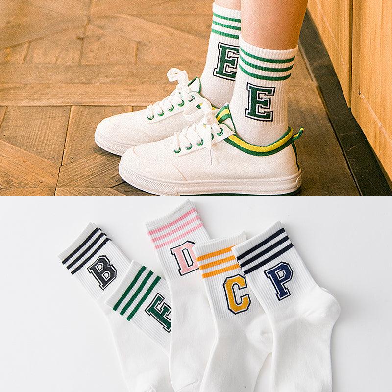 Classic Letter Print Fashion Sporty Short Socks Girls Cute Harajuku Socks Casual Cool Skateboard Socks Made Out Of Pure Cotton Breathable Socks For Men And Women