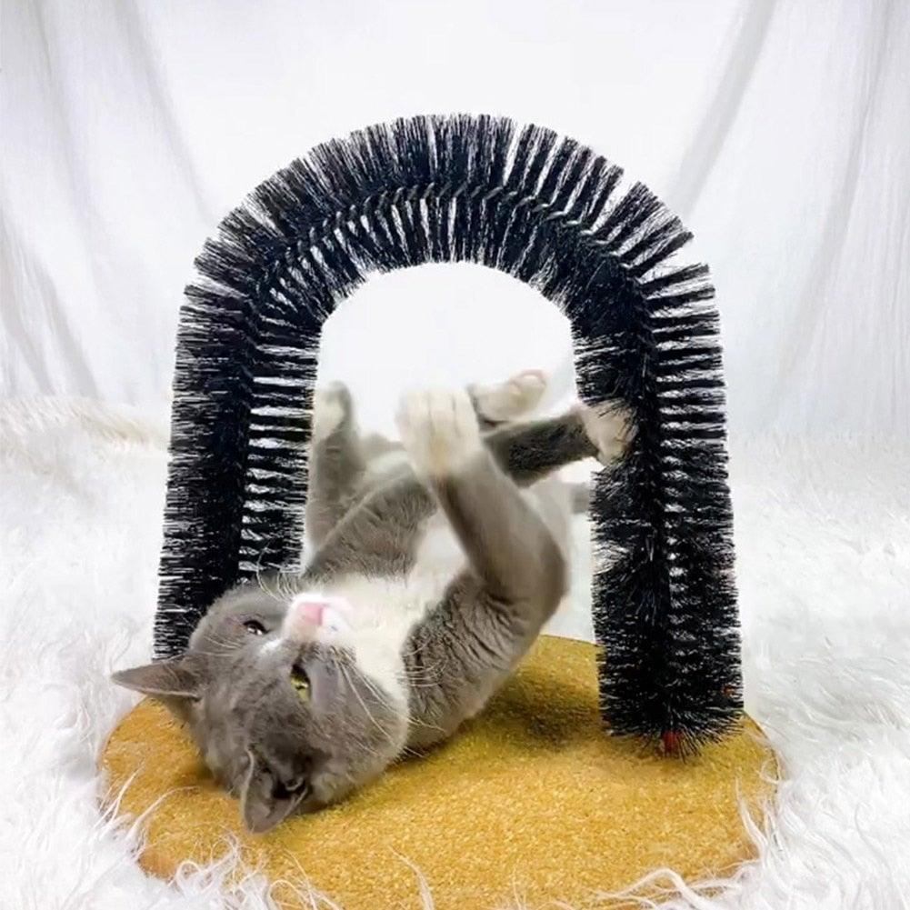 Comfortable Arch Cats Massager Pet Cat Itching Grooming Supplies Round Fleece Base Kitten Bristle Ring Brush and Carpet Base Groomer Massager Scratcher for Controlling Shedding Healthy Fur and Claws Toy Scratching Device Brush for Pets