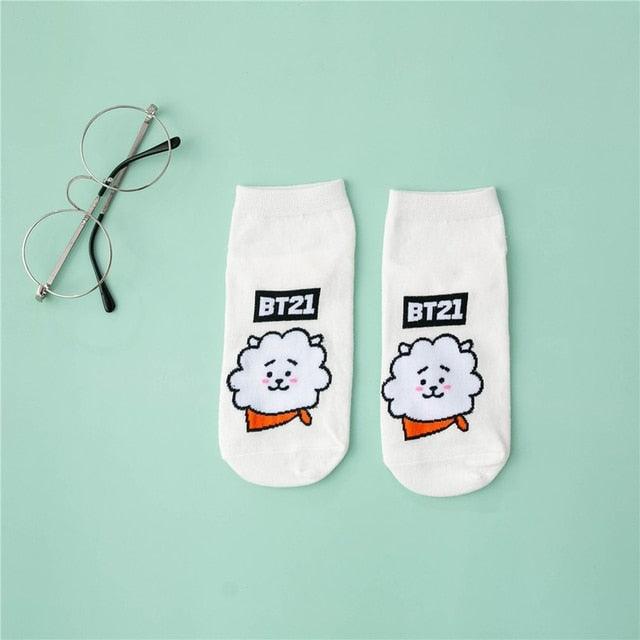 Comfortable Cotton White Cartoon Panda Heart Bear Pattern Socks Kawaii Cute Anime Style Invisible Ankle Socks Funny Boat Socks For Men And Women