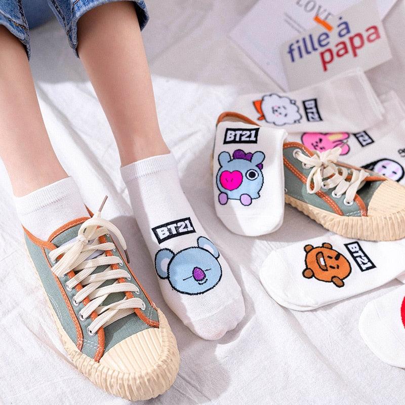 Comfortable Cotton White Cartoon Panda Heart Bear Pattern Socks Kawaii Cute Anime Style Invisible Ankle Socks Funny Boat Socks For Men And Women