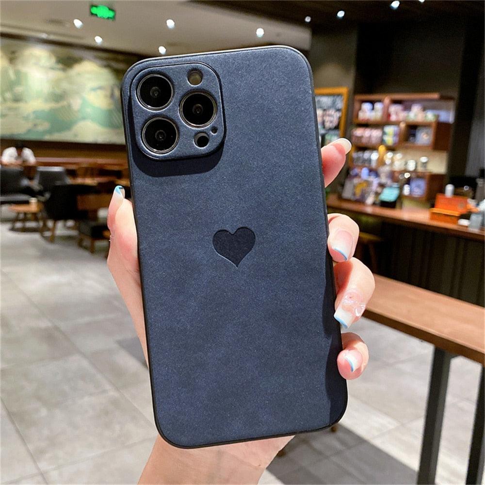 Cute Love Heart Leather Phone Case Soft Shockproof Case for Women Fashion Love Heart Leather Phone Case For iPhone 13 12 11 Pro Max X XR XS Max Camera Protection Soft Back Phone Cover For Couples