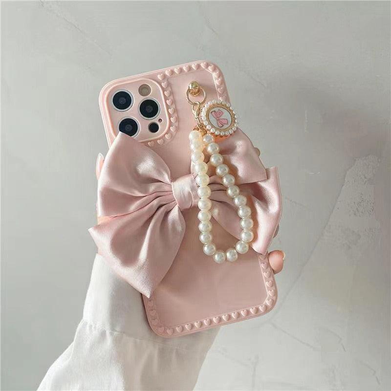 Cute Luxury Fashion 3d Bow Pearl Bracelet Girl Soft Case For iPhone 11 12 13 Pro Max 7 8 Plus Xr X Xs Se Anti-drop Cover Pearl Chain Bow Phone Case Ideal for iPhone Elegant Phone Case