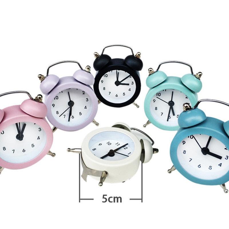 Cute Mini Metal Round Alarm Clock Desk Table Electronic Digital Clock Twin Bell Alarm Clock Metal Frame 3D Dial with Backlight Function Desk Table Clock for Home & Office Bedroom Living Room Alarm Clock Creative Home Decoration