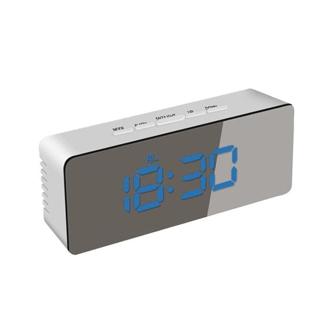 Digital Alarm Clock Desk Table Clock  3 Alarm Sounds Adjustable Volume Easy Digital Alarm Clock for Kids and Adults Compact Desk & Shelf Clocks for Bedroom Curved LED Screen Alarm Clocks For Kid Bedroom Temperature Snooze Function Home Decor Watch