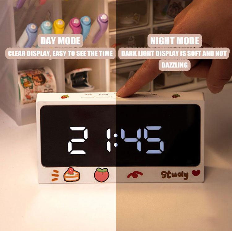 Digital Clock Table Clock Snooze Alarm Cute Silent Mirror Clock Student Desktop Mirror Surface LED Alarm Clock with USB Charger 12/24H Easy Snooze Function Adjustable Brightness Alarm Clocks for Bedroom LED Clock Electronic Clock for Children