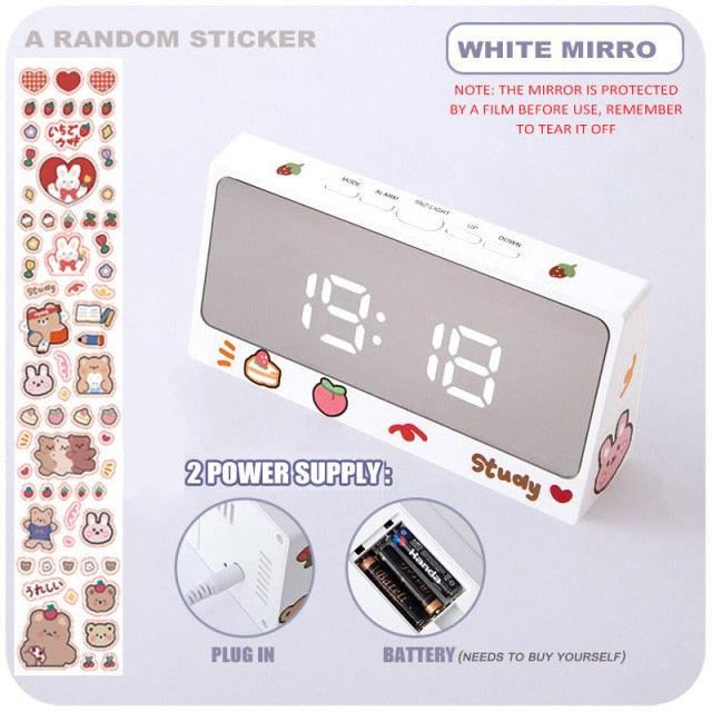 Digital Clock Table Clock Snooze Alarm Cute Silent Mirror Clock Student Desktop Mirror Surface LED Alarm Clock with USB Charger 12/24H Easy Snooze Function Adjustable Brightness Alarm Clocks for Bedroom LED Clock Electronic Clock for Children