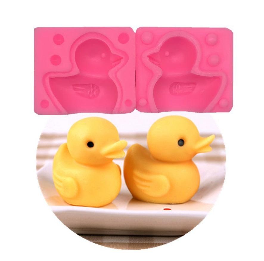 Duck Shaped Silicone Mold Fondue Cake Decorating Tool Candy Cookie Chocolate Mold Kitchen Baking Tool 3D Duck Silicone Mold Rubber Duck Silicone Mold