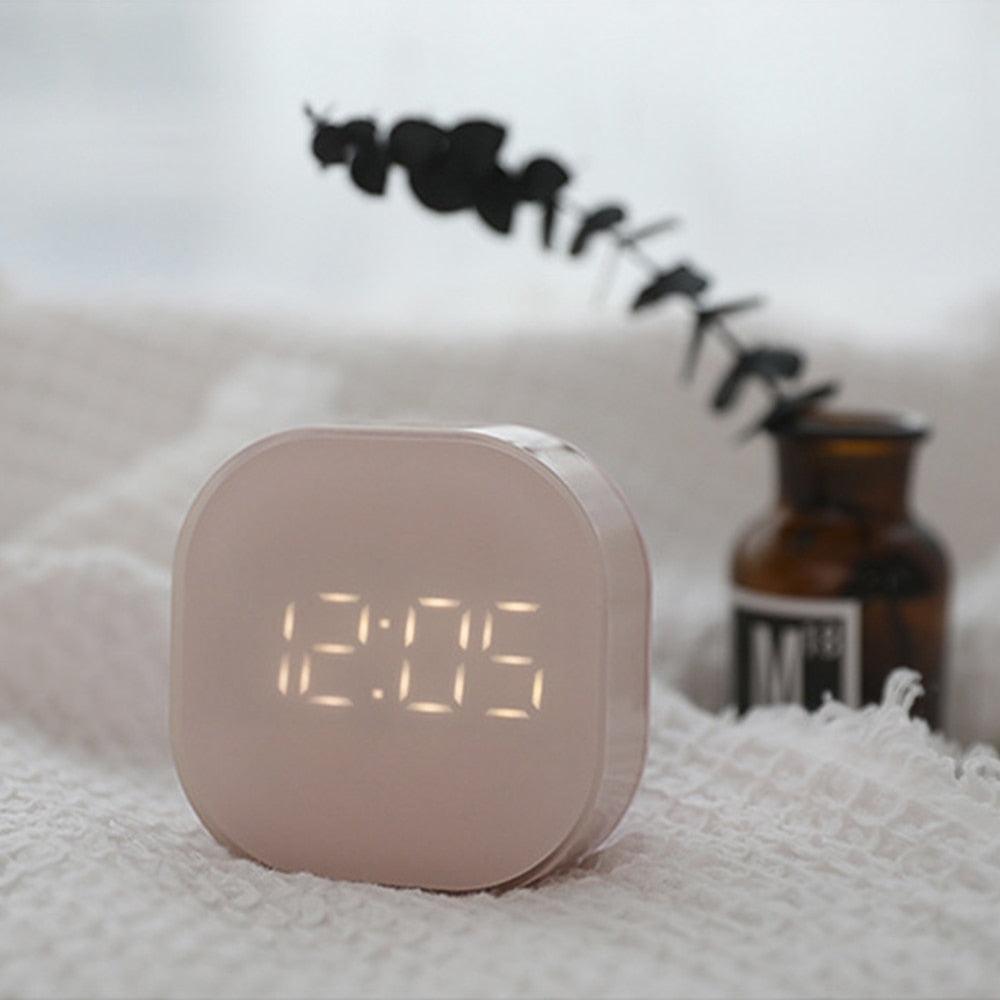 Electronic Square Silent Bedside Alarm Clock Intelligent Temperature Sensing Magnetic Attraction Desk Clock Mini Battery Operated Alarm Clock  Home Decor