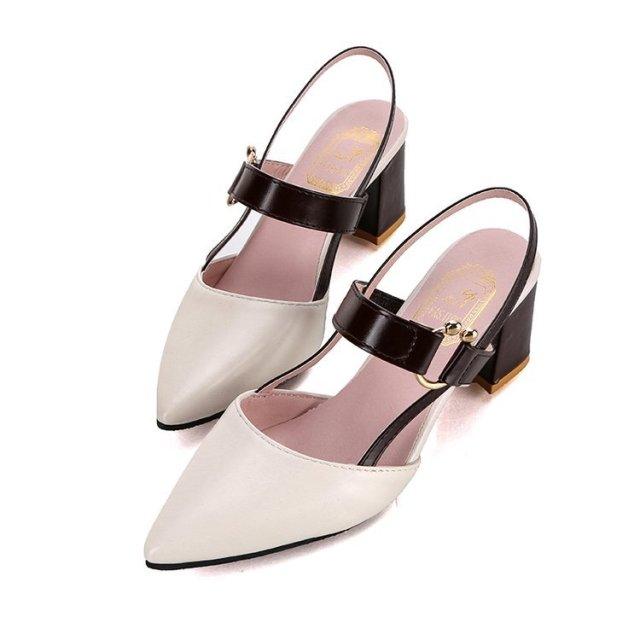 Elegant Office Sandals Women's Summer New Pointy Sandals Fashion Woman Shoes Low Flats Shoes Mules Slip On Closed Toe Low Heels Sandal Cute Shoes