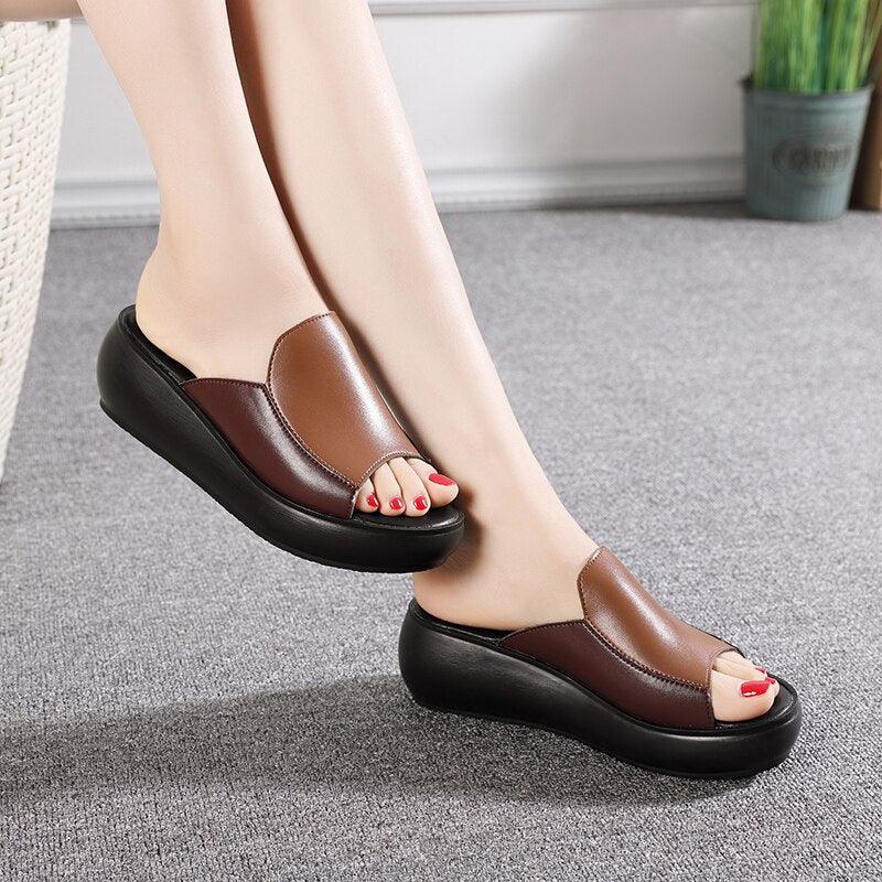 Elegant Woman Platform Slippers Summer Women Genuine Leather Slipper High Heel Shoes Women Outdoor Beach Slippers Wedge Sandals Shoes Loafers Walking Slip On Shoes Breathable Lightweight Work Comfortable Slippers