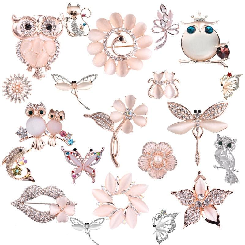 Elegant Women Brooches Lovely Luxury Crystal Butterfly Animal Insect Rhinestone Pins Beautiful Multi Style Gifts Women Girls Flower Rhinestone Flower Corsage Women's Party Jewelry