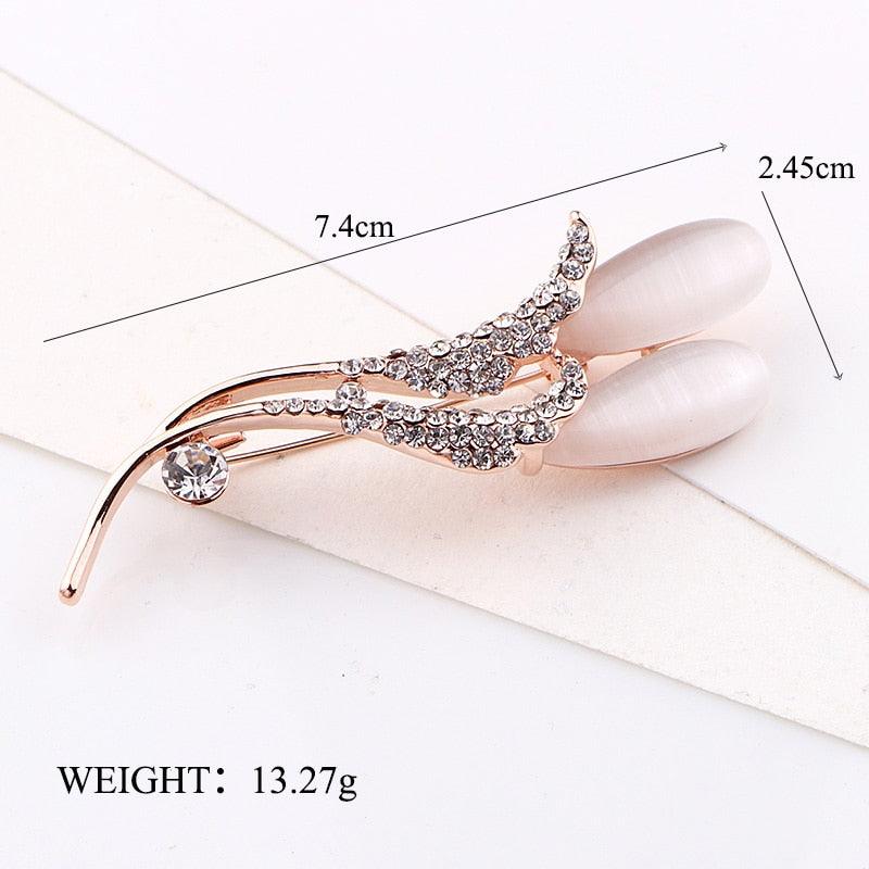 Elegant Women Brooches Lovely Luxury Crystal Butterfly Animal Insect Rhinestone Pins Beautiful Multi Style Gifts Women Girls Flower Rhinestone Flower Corsage Women's Party Jewelry