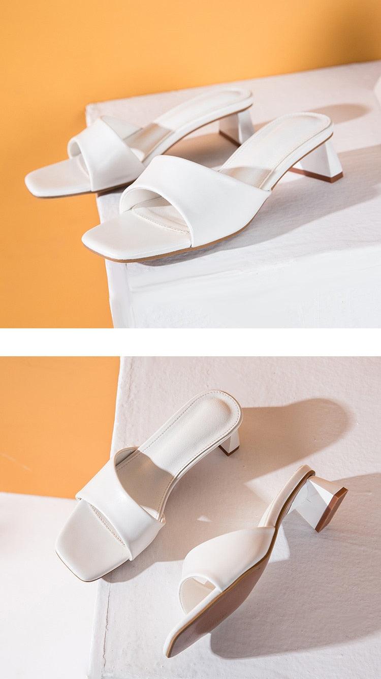 Elegant Women Slippers Summer Outdoor Beach Flip Flop Open Toe Flat Casual Low Heel Sandal Square Open Toe Heeled Sandals Beach Charming  Sandals