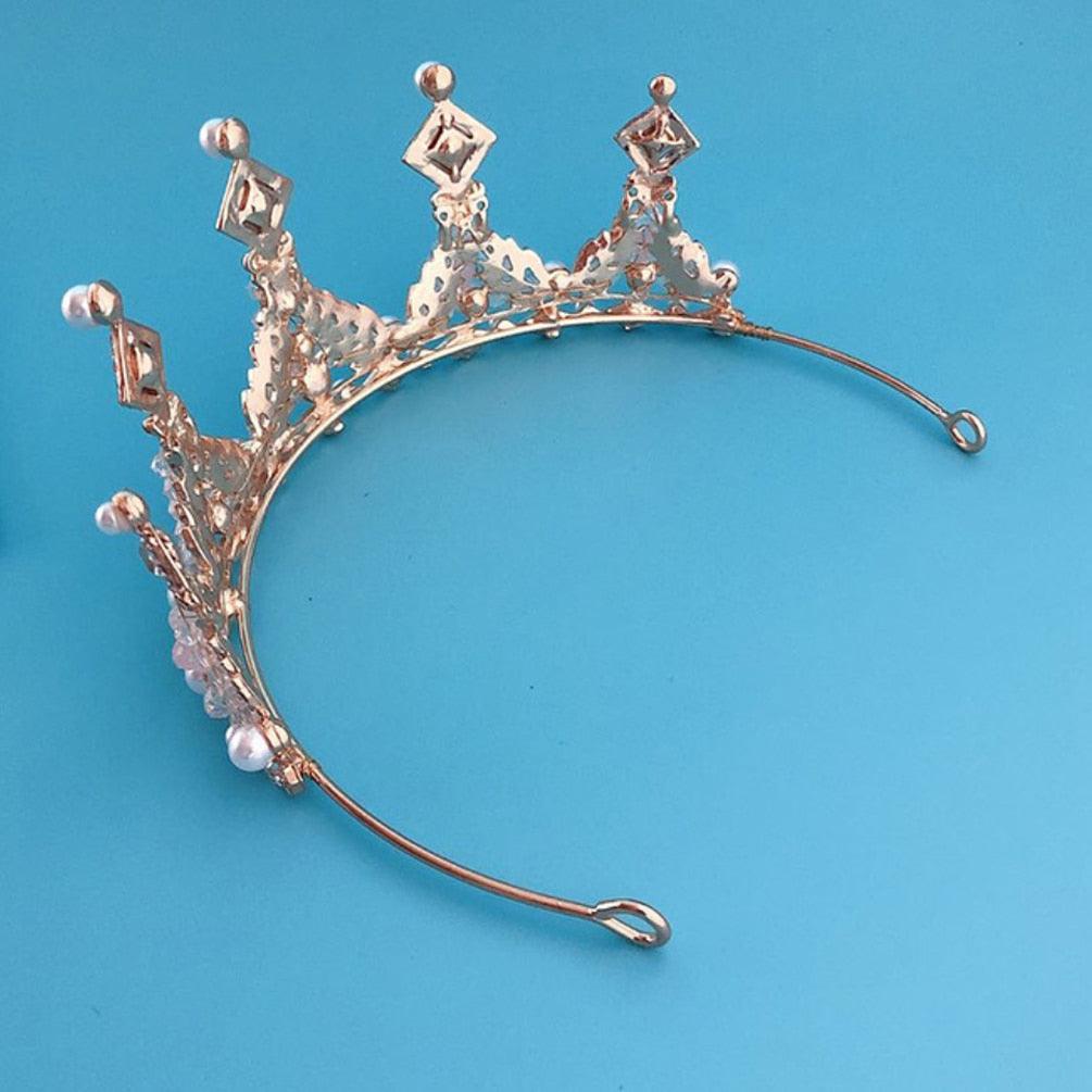 Fashion Crystal Princess Crown Rhinestone Tiara for Girl Birthday Wedding Model  Queen Crown Pearl Butterfly Hair Jewelry Handmade Rose Gold Crown with Pearl Crystal Princess Crown for Girls Birthday Wedding Party Prom