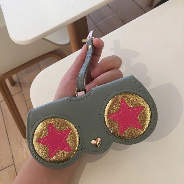 Fashion Glasses Case Cartoon Fashion Women Leather Sun Box Eyeglass Sunglasses Cute Protection Eyewear Bag Leather Sunglasses Case Holder Eyeglasses Portable Glasses Pouch With Hook Strap For Handbag Purse Women Girls