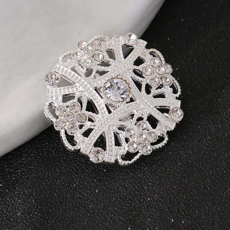 Fashion Pearl And Rhinestone Brooches Women Elegant Round Crystal Rhinestone Modern Elegant Prom Corsage Lapel Brooch Pin Trendy Butterfly Pins Clothes Accessories Wedding Gifts