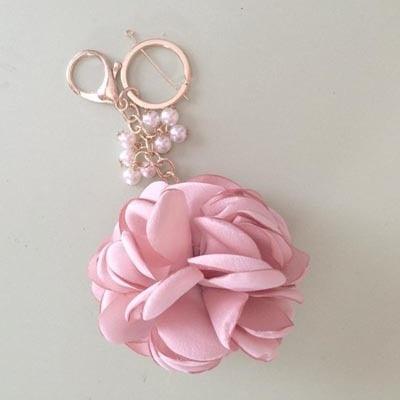 Fashion Rose Flowers Keychain Bag Pendant Car Ornaments Cool Car Key Chain Holder Cool Car Key Rings Chain Charm For Women Key Chain Buckle Key Ring