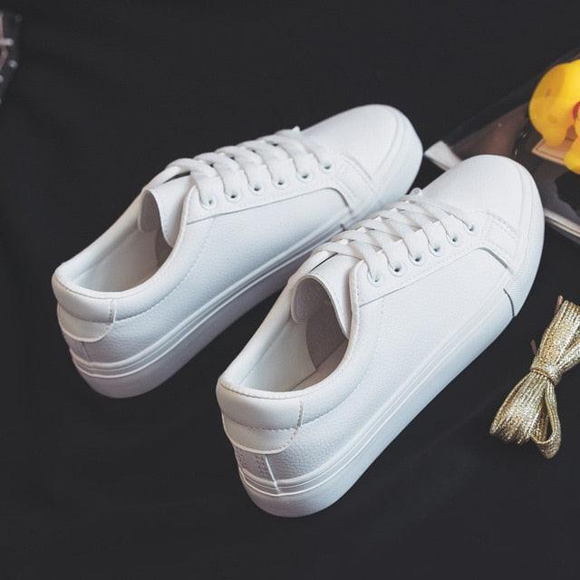 Fashion  Women's Vulcanize White Shoes Spring New Casual Classic Leather Women Casual White Sneakers Casual Sports Flat Low Top Sneaker Lace-up Classic Shoes