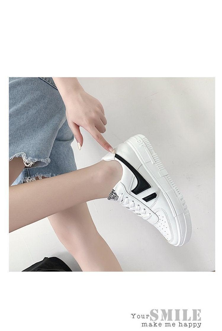 Flats Women's Sneakers  Casual Breathable Female Lace Up Woman Comfort Walking Shoes White Women Breathable Sneakers Casual Sports Flat Low Top Sneaker Lace-up Classic Design