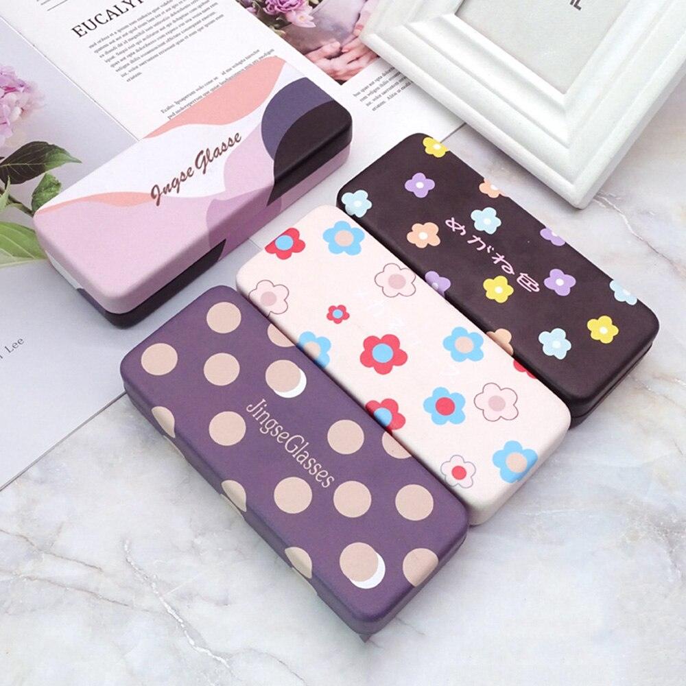 Flower Glasses Case Anti-Pressure Large Frame Glasses Storage Sunglasses Hard Eye Case Protector Eyewear Holder Hard Shell Eyeglasses Case Floral Flower Fabric Covered Clam Shell Style Eyeglass Case