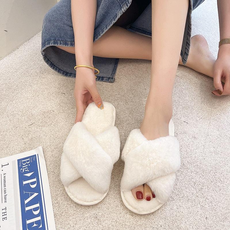 Fluffy Slippers Women Cozy Faux Fur Cross Indoor Floor Slides Flat Soft Furry Shoes Fluffy Furry Fur Slippers Flip Flop Open Toe Cozy House Memory Foam Sandals Slides Soft Flat Comfy Slippers