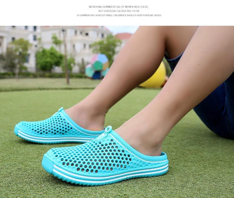 Garden Clog Women Quick Drying Summer Beach Slipper Flat Outdoor Sandals Breathable Mesh Sandals Beach Footwear Anti-Slip Slippers Quick Drying Sandals