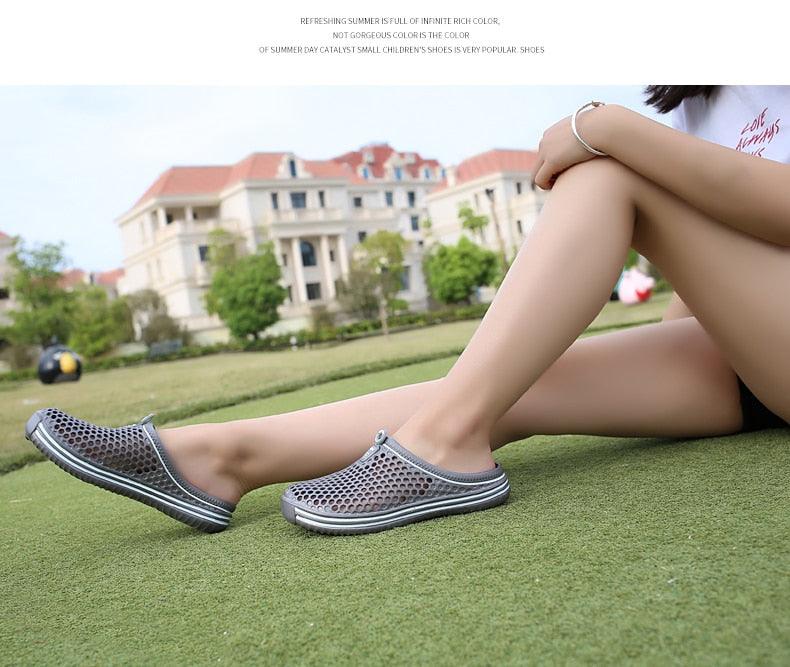 Garden Clog Women Quick Drying Summer Beach Slipper Flat Outdoor Sandals Breathable Mesh Sandals Beach Footwear Anti-Slip Slippers Quick Drying Sandals