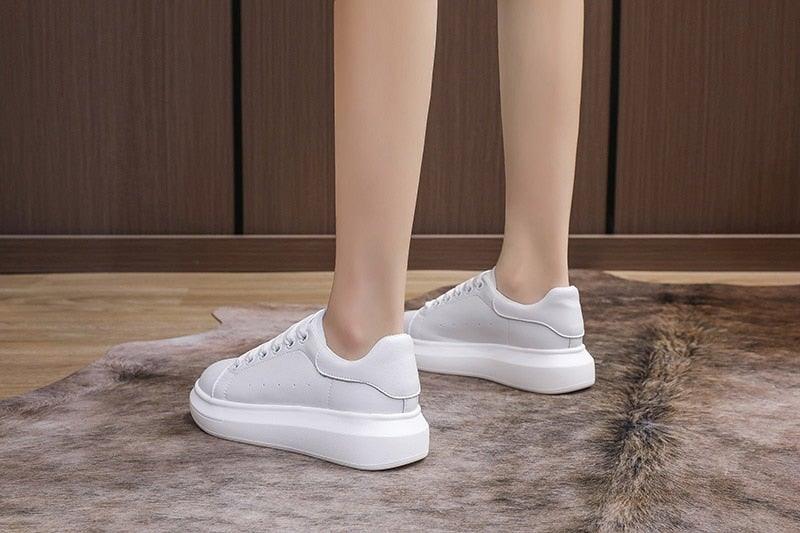 Genuine Leather Women Platform Sneakers Autumn Fashion Sports Little White Shoes Platform Flats Casual Lace Up Woman Comfort Walking Sneakers