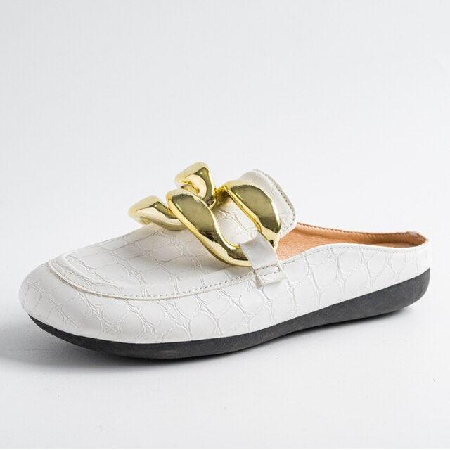 Gold Chain Women Slipper Closed Toe Slip On Mules Shoes Round Toe Low Heels Casual Slides Flat Mules Comfortable Slides Mules Shoes Ladies Slip-On Luxury Shoes