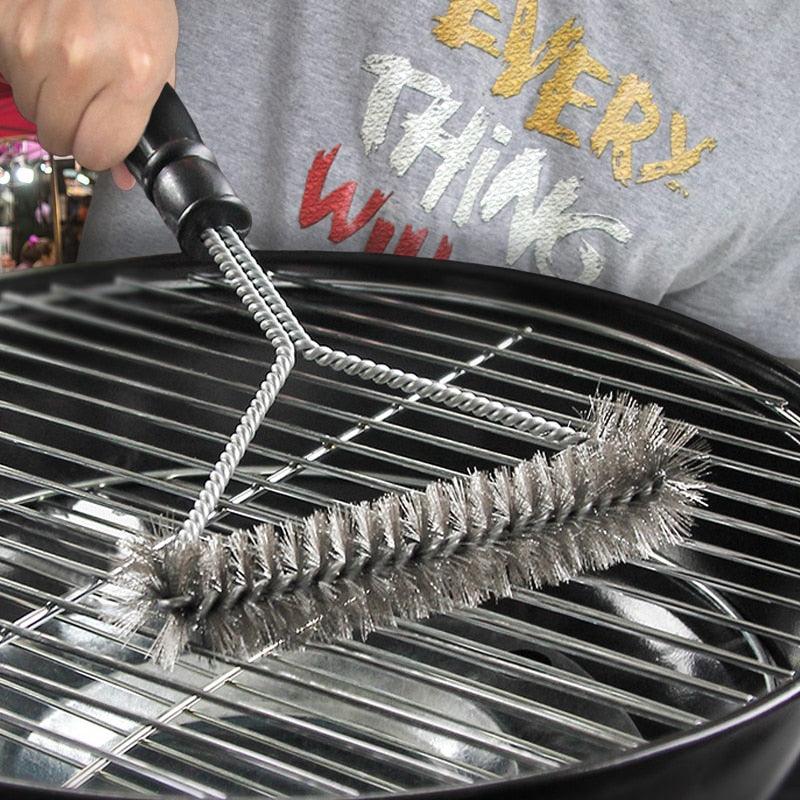 Kitchen Accessories BBQ Grill Barbecue Kit Cleaning Brush Stainless Steel Cooking Tools Wire Bristles Cleaning Brushes Triangle Wire Barbecue Cleaning Brush Portable Anti Rust Durable Handheld Stainless Steel Wire BBQ Grill Brush