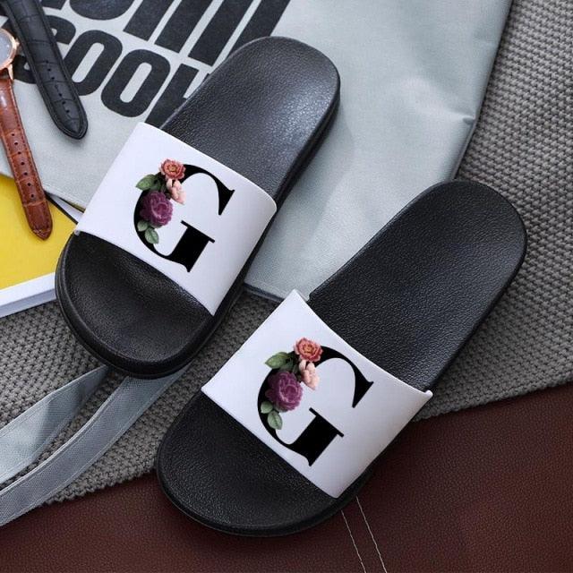 Letters Printed Women Slippers Summer Sandals Non-Slip Flat Beach Shoes Bathroom Flip Flop Slipper Comfort Slides Beach Pool Gym House Slipper Outdoor Fashion Non Slip Flat Sandals