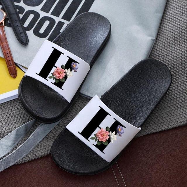 Letters Printed Women Slippers Summer Sandals Non-Slip Flat Beach Shoes Bathroom Flip Flop Slipper Comfort Slides Beach Pool Gym House Slipper Outdoor Fashion Non Slip Flat Sandals