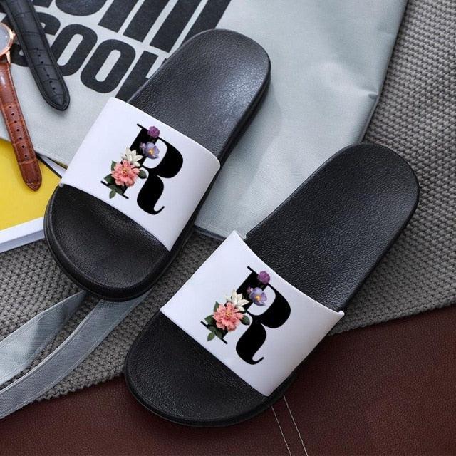 Letters Printed Women Slippers Summer Sandals Non-Slip Flat Beach Shoes Bathroom Flip Flop Slipper Comfort Slides Beach Pool Gym House Slipper Outdoor Fashion Non Slip Flat Sandals