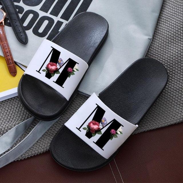 Letters Printed Women Slippers Summer Sandals Non-Slip Flat Beach Shoes Bathroom Flip Flop Slipper Comfort Slides Beach Pool Gym House Slipper Outdoor Fashion Non Slip Flat Sandals